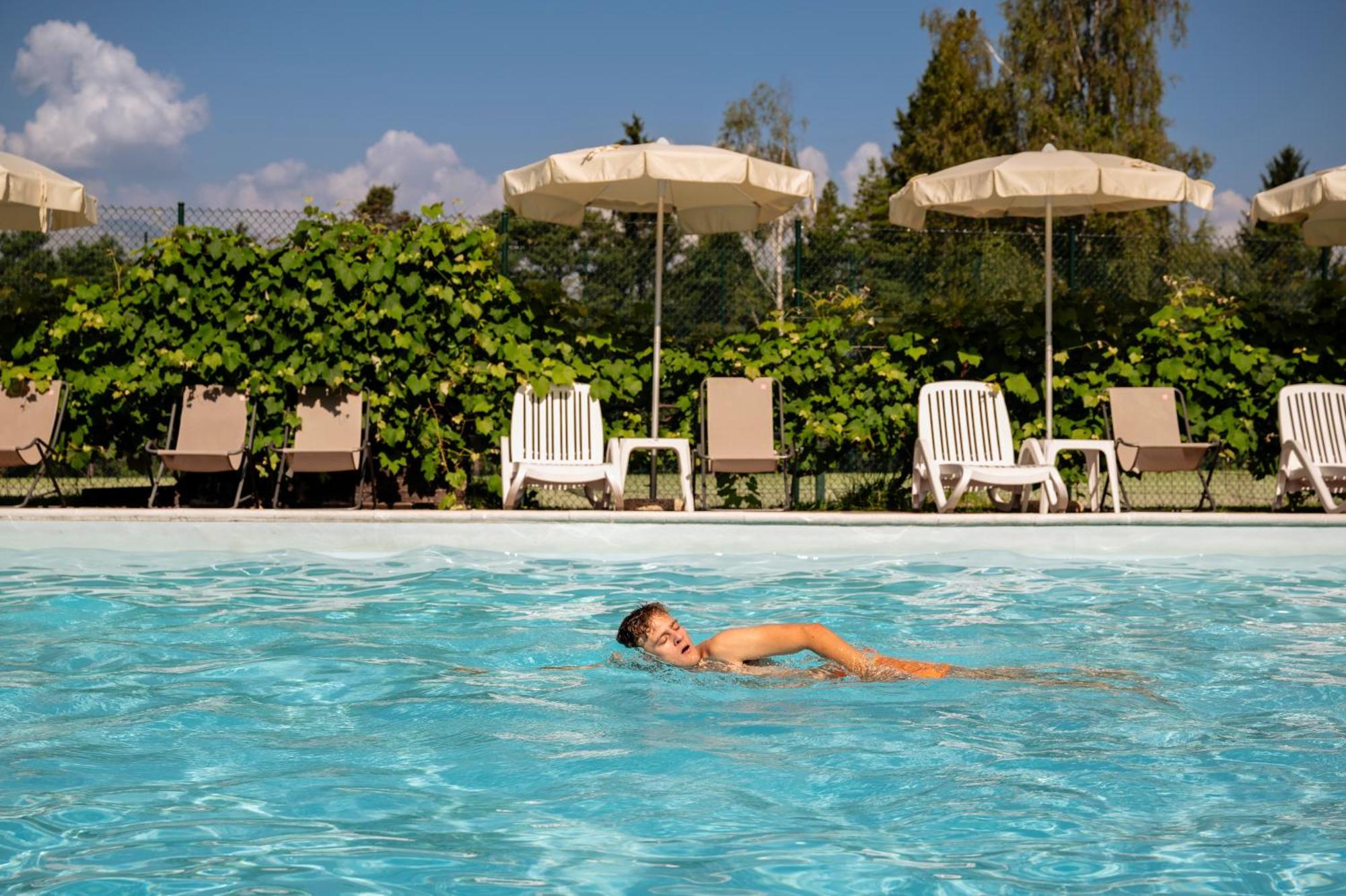 Hotel Scoiattolo Baselga di Pinè Екстериор снимка